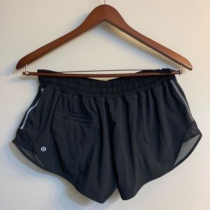 Lululemon Hotty Hot Short 2.5” - NWT